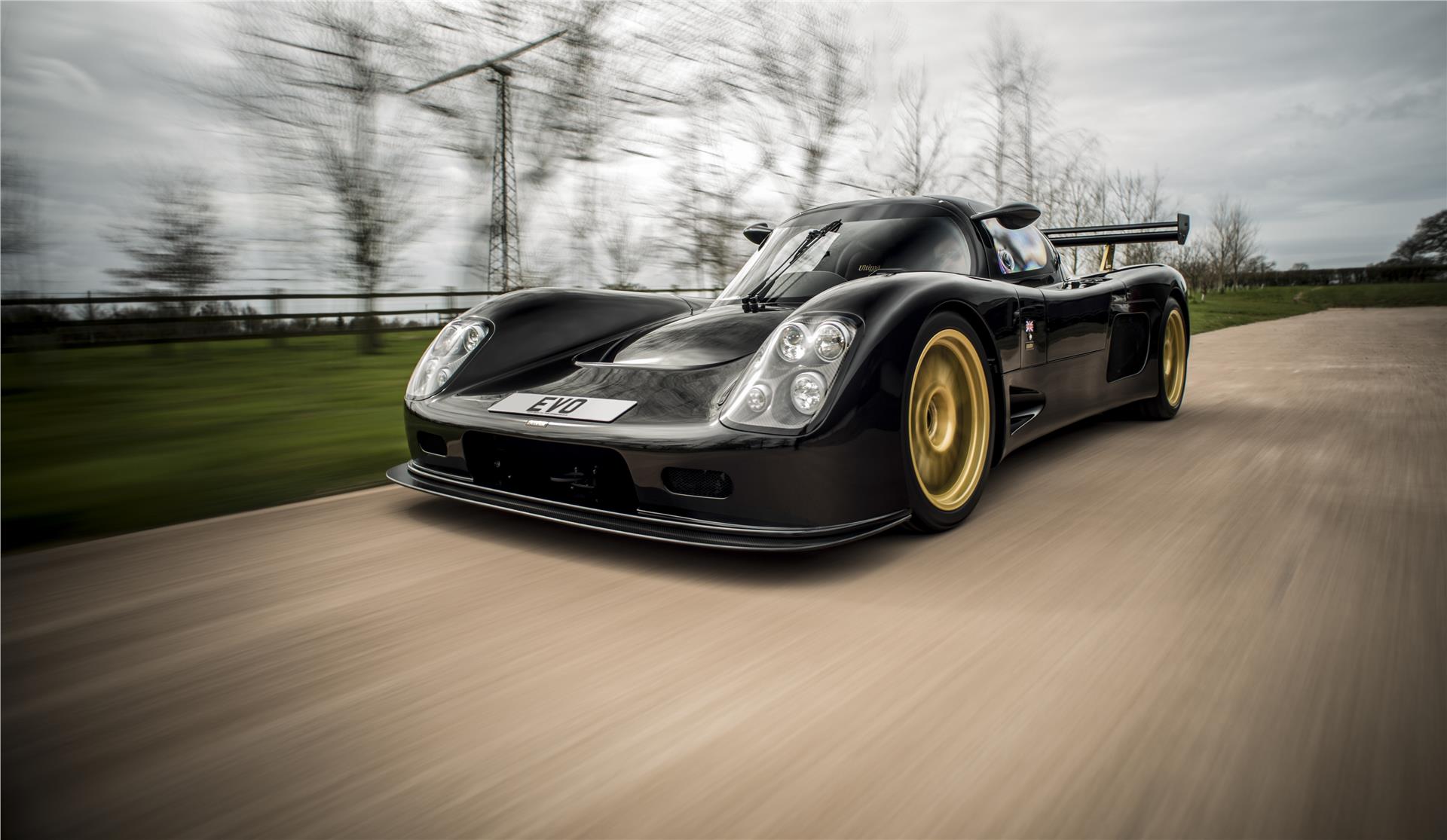 a92ce0ea-3598-4b6b-8486-d224e9a4d9ce[1] - autospeednews.com - Flat Out: Bare bones speed in an Ultima GTR