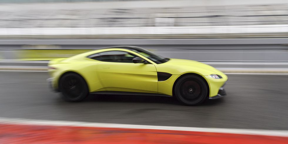 aston-martin-v8-vantage-lime-essence-portimao-1531767306[1] - autospeednews.com - The Manual Aston Martin Vantage Will Be Here Next Year