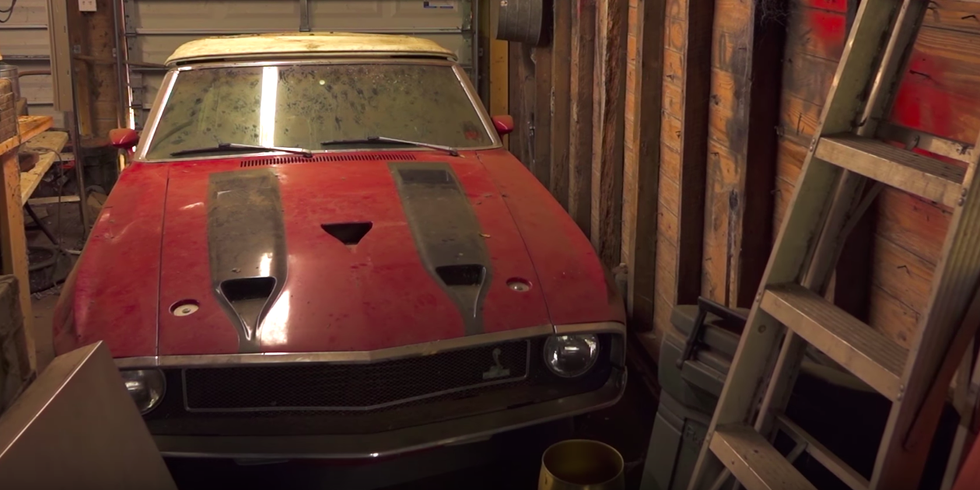 screen-shot-2018-07-18-at-2-36-34-pm-1531939023[1] - autospeednews.com - This Shelby GT500 Convertible Stuffed in a Garage Is One of Just 335 In Existence