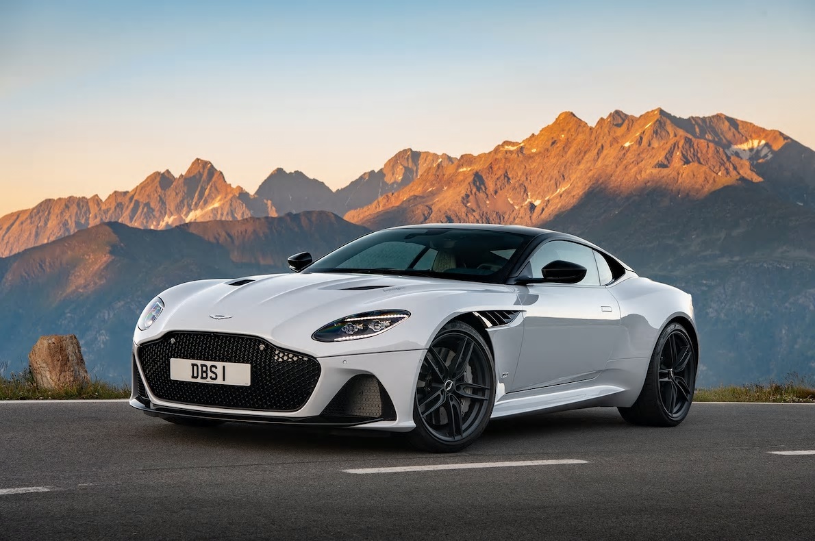 2019 ASTON MARTIN DBS SUPERLEGGERA FIRST DRIVE: GLORIOUS. GLORIOUS. GLORIOUS. - autospeednews.com 2019-Aston-Martin-DBS-Superleggera-White-Stone-80 - autospeednews.com - 2019 ASTON MARTIN DBS SUPERLEGGERA FIRST DRIVE: GLORIOUS. GLORIOUS. GLORIOUS.