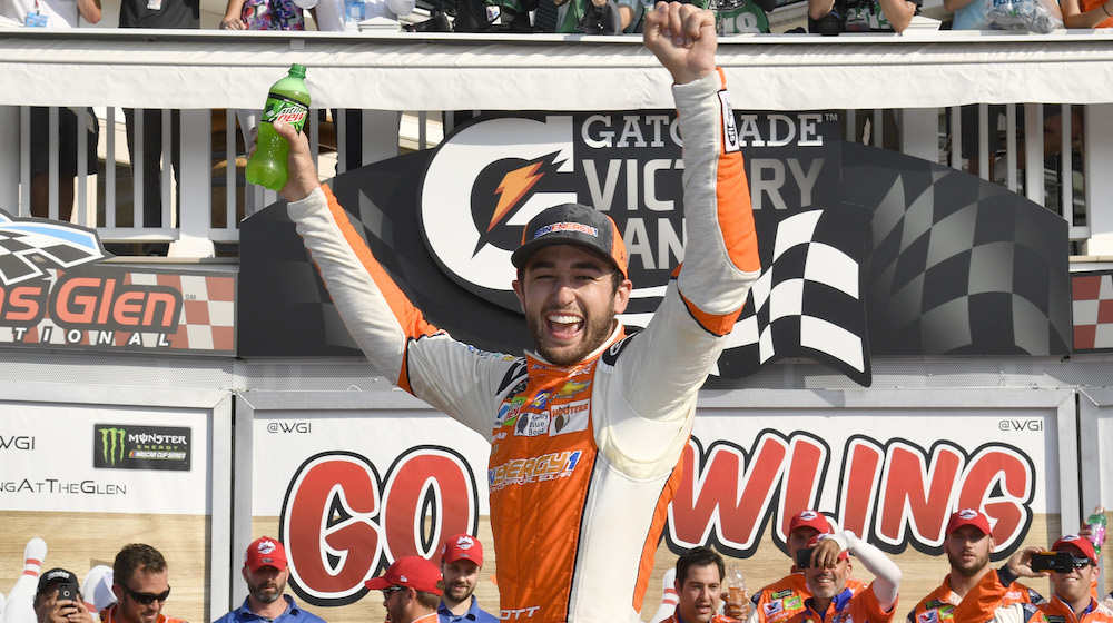 Elliott holds off Truex Jr. at The Glen for first Cup win - autospeednews.com Monster Energy NASCAR Cup Series - autospeednews.com - Elliott holds off Truex Jr. at The Glen for first Cup win
