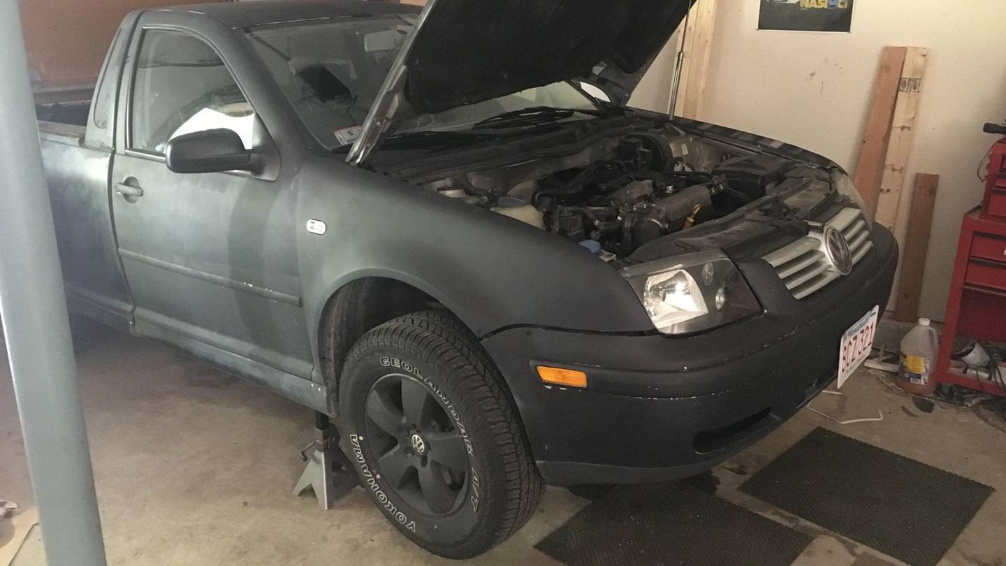 image[1] - autospeednews.com - Stay Safe While Working Under Your Car