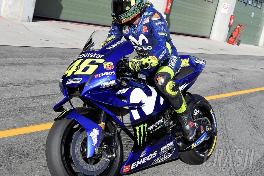 yfr_editorial_use_pictures_16(1)[1] - autospeednews.com - MotoGP: Rossi debuts Yamaha fairing update